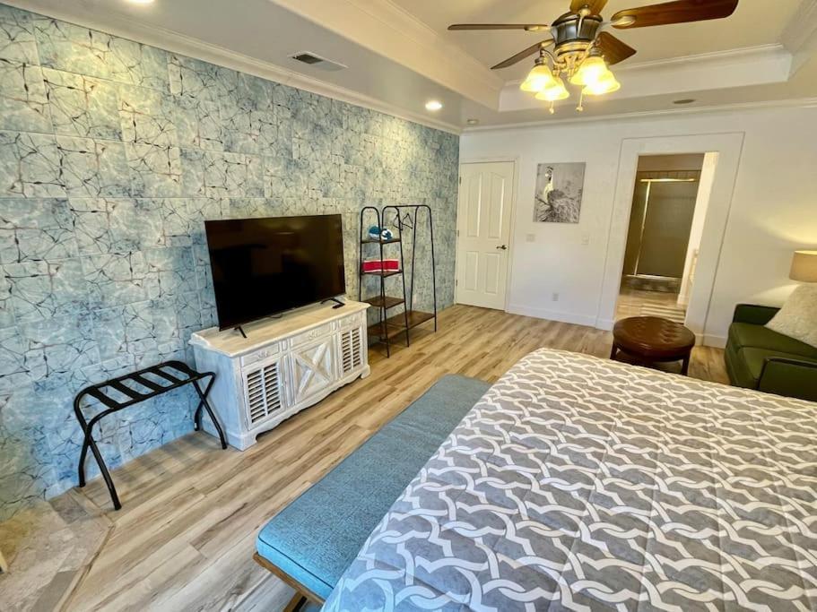 Holiday home White Feather Hot Tub Private Sleeps 2 Ahwahnee
